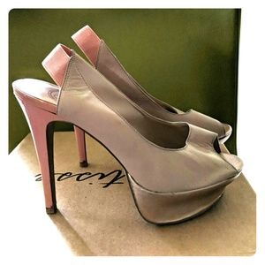 Jessica Simpson nude peep-toe platforms